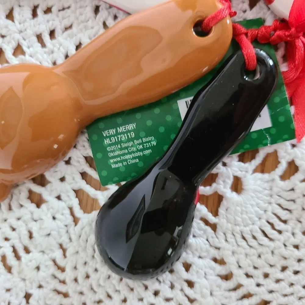 Sleigh Bell Bistro Porcelain Holiday Measuring Spoons Very Merry HL9173119 NWT